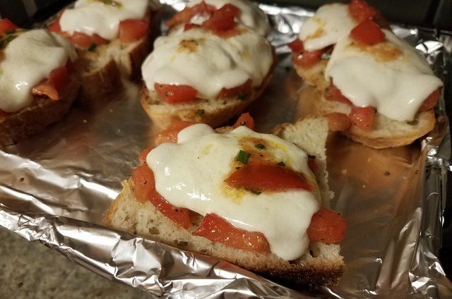 Can you use aluminum foil in a Hamilton Beach toaster oven?