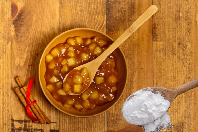 Can you use cornstarch to thicken pie filling?