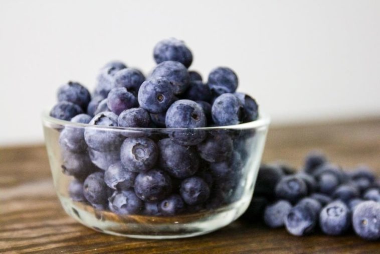 Can you use frozen berries for baking?