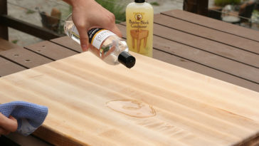 Can you use olive oil on a bamboo cutting board?