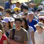 Do Hawaiians hate tourists?