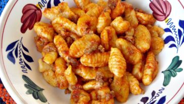 Do Italians call gnocchi pasta?