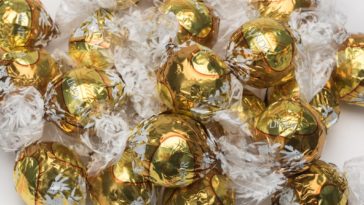 Do Lindt make white chocolate?