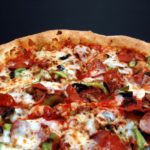 Do Papa John employees get free pizza?