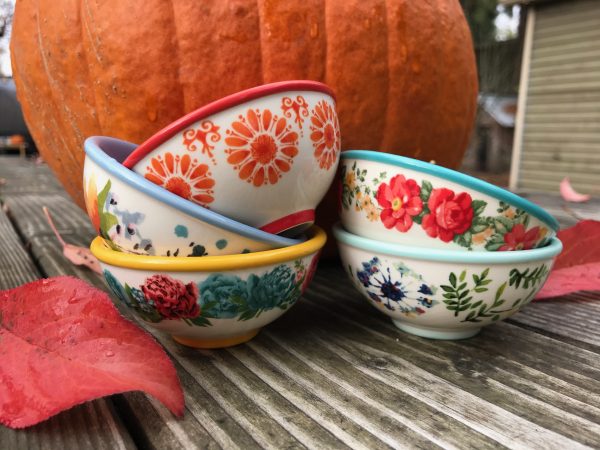 Do Pioneer Woman dishes contain lead?