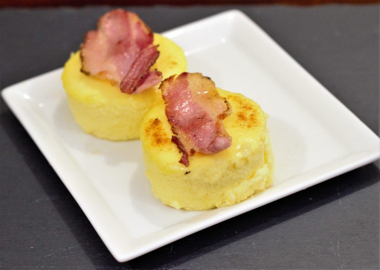 Do Starbucks egg bites have carbs?