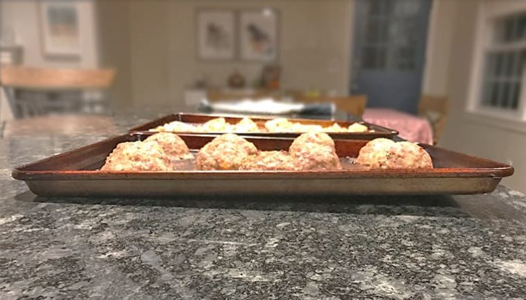 Do all baking sheets warp?