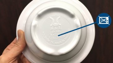 Do all plates get hot in microwave?