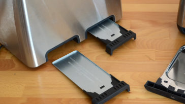 Do all toasters have crumb trays?