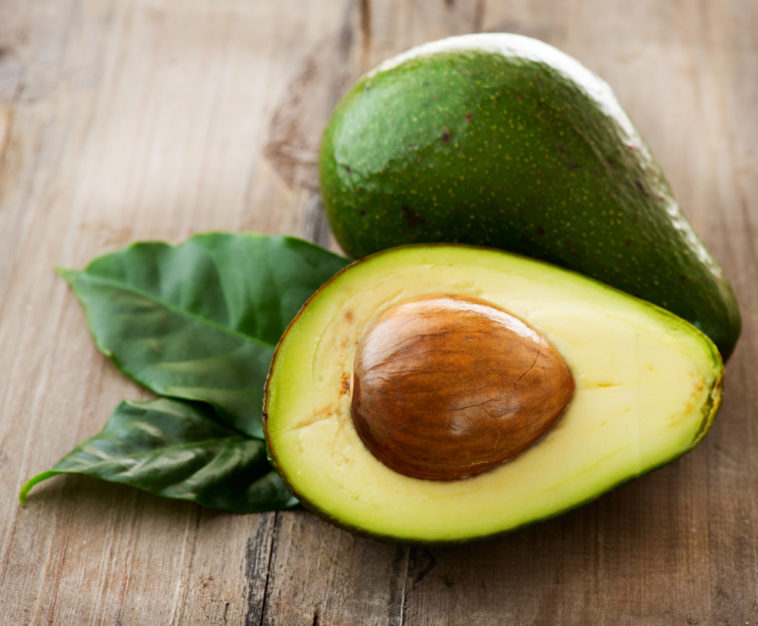 Do avocados have polyphenols?
