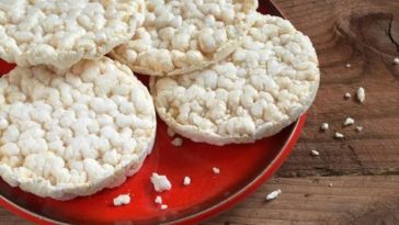 Do bodybuilders eat rice cakes?