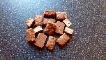 Do double deckers have coffee in them?