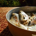 Do sardines have poop in them?