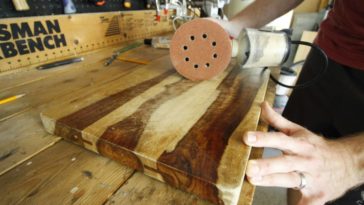 Do you oil both sides of a cutting board?