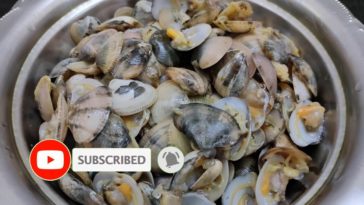 Do you open clams before cooking?