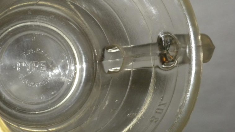 Does 4 cups equal 1 liter?