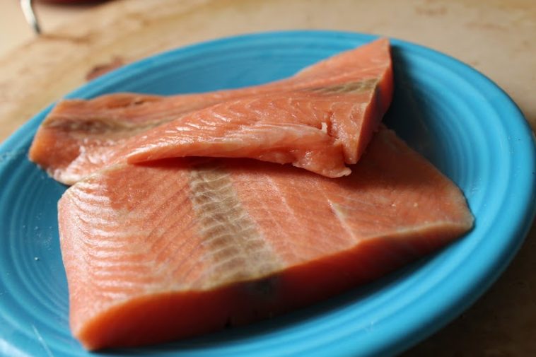 Does Aldi sell hollandaise sauce?