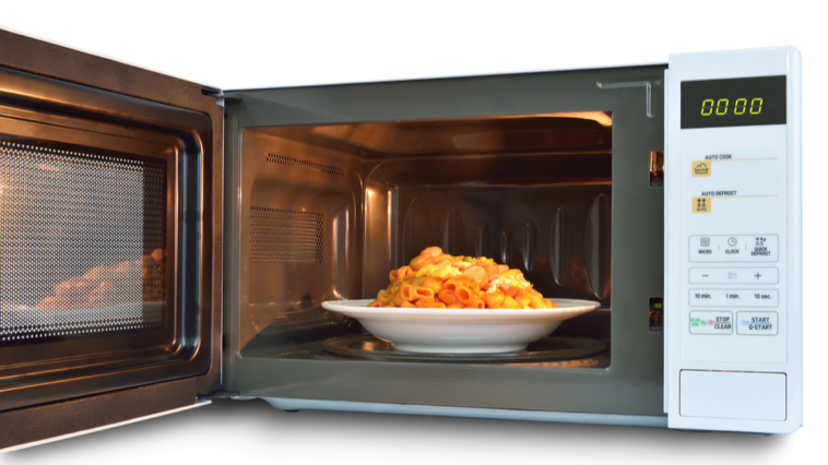 Does Applebee's really microwave their food?