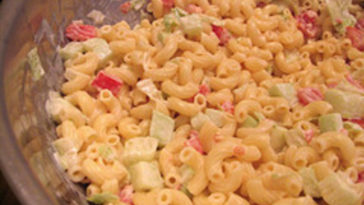 Does Costco sell macaroni salad?