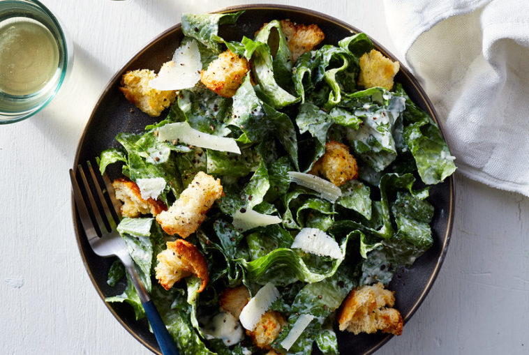 Does Dole Caesar dressing have anchovies?