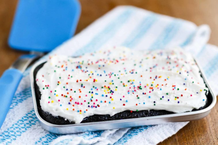 Does Easy-Bake Oven food expire?