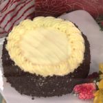 Does Junior's ship cheesecake?