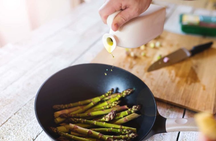 Does Olive Oil ruin non-stick pans?