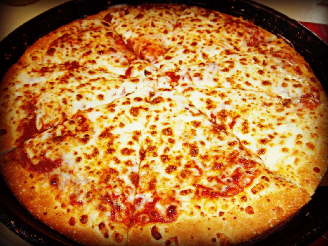 Does Pizza Hut still have deep dish?