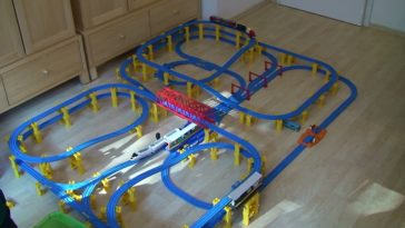 Does Round Table Pizza offer a senior discount?