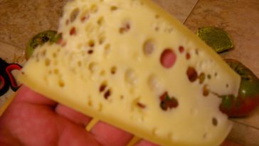 Does Swiss cheese give you gas?