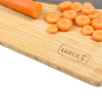 Does a bamboo cutting board need to be oiled?