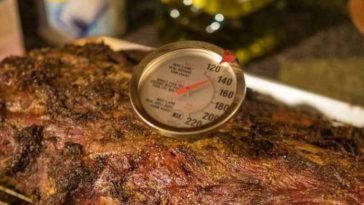 Does a slow cooker get hot enough to kill bacteria?