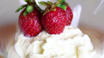 Does condensed milk thicken when whipped?