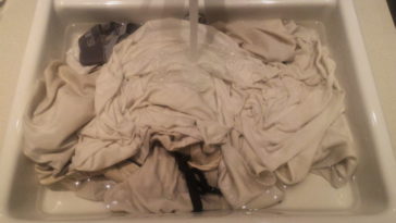 Does contact paper ruin cabinets?