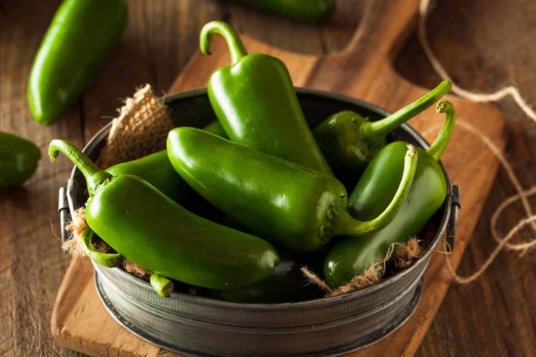 Does freezing jalapenos make them hotter?