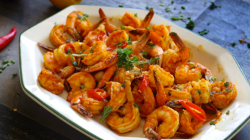 Does lemon cook shrimp?