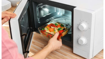 Does microwaving kill alcohol?