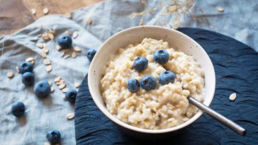Does oatmeal have gluten?