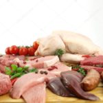 Does pho have raw meat?