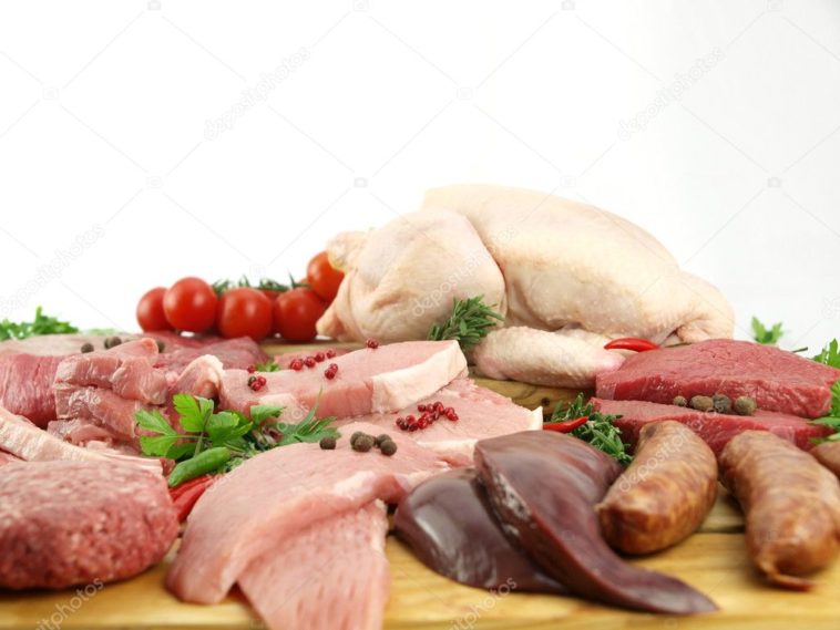 Does pho have raw meat?