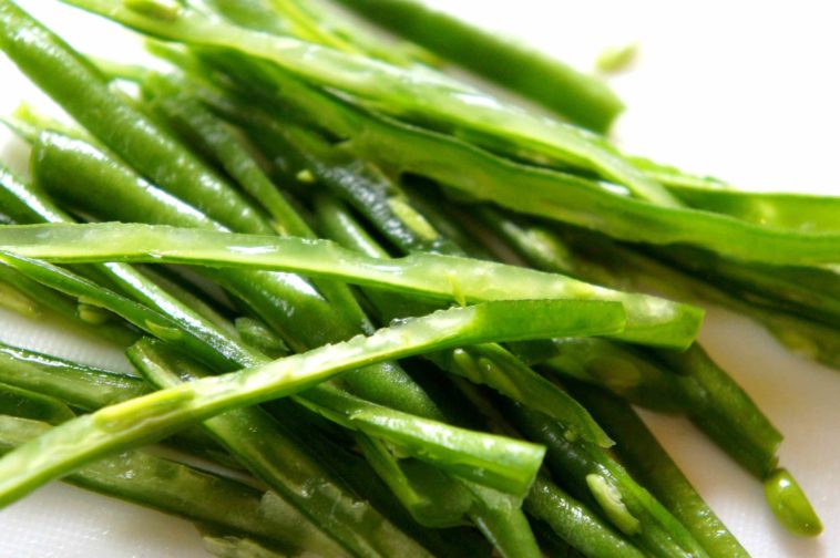 Does sprouts carry sesame oil?