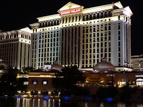 Does the $20 trick work at Caesars Palace?