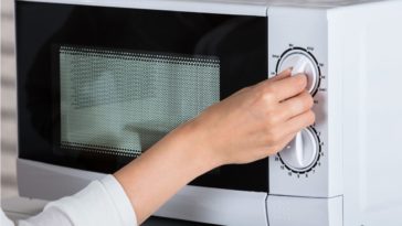 Does wattage matter microwave?