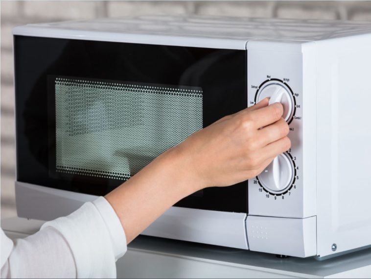 Does wattage matter microwave?