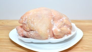 How do I defrost chicken quickly?