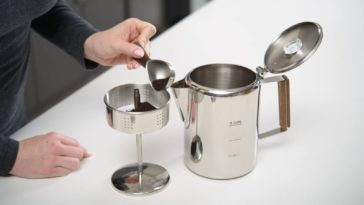 How do I know when my coffee percolator is done?