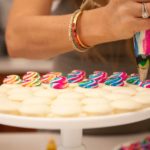 How do I make icing thicker for decorating?