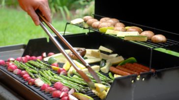 How do fruits react to grilling?