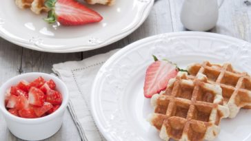 How do you cook frozen waffles in the oven?