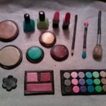 How do you get fondant to stick to itself?